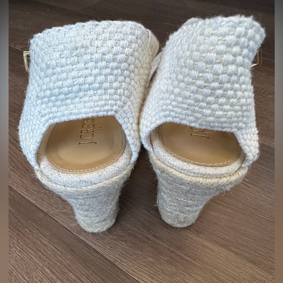 J. Crew Cream and Gold Espadrille Women's Shoes - Size 7.5 - Never Worn - Picture 4 of 5
